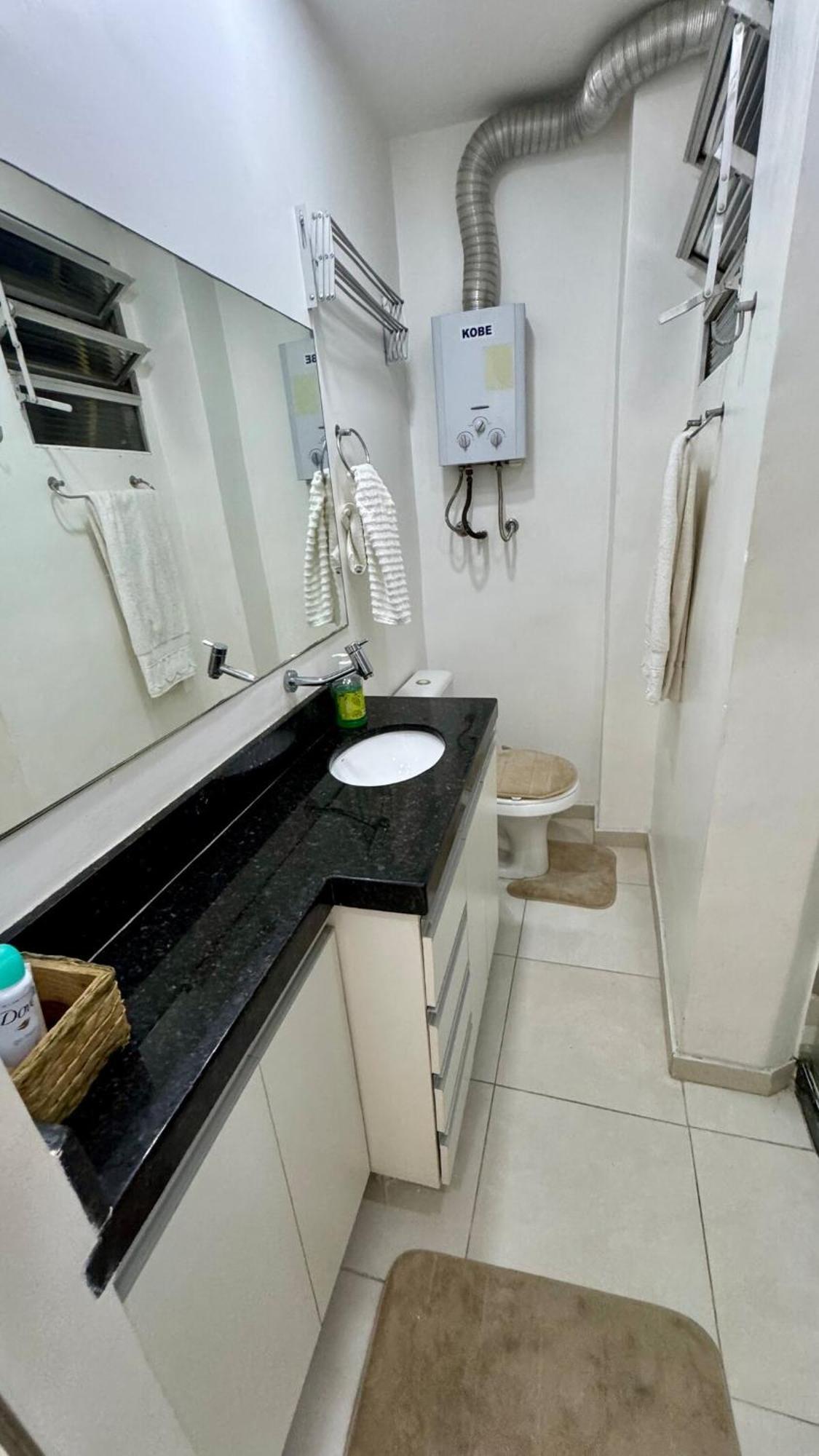 Av Atlantica Copacabana Apartment